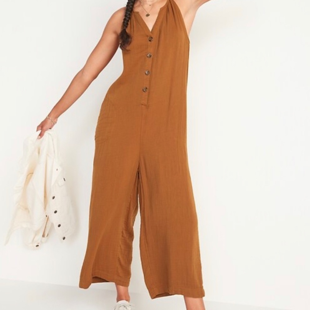 Old Navy Sleeveless Wide-Leg Jumpsuit